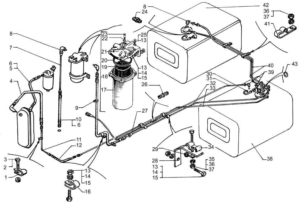 Топливные баки, топливопроводы и фильтр грубой очистки топлива автомобиля КрАЗ-64431-02